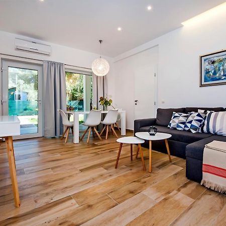 רוביני Apartmani Brajkovic מראה חיצוני תמונה