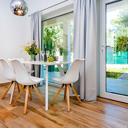 רוביני Apartmani Brajkovic מראה חיצוני תמונה