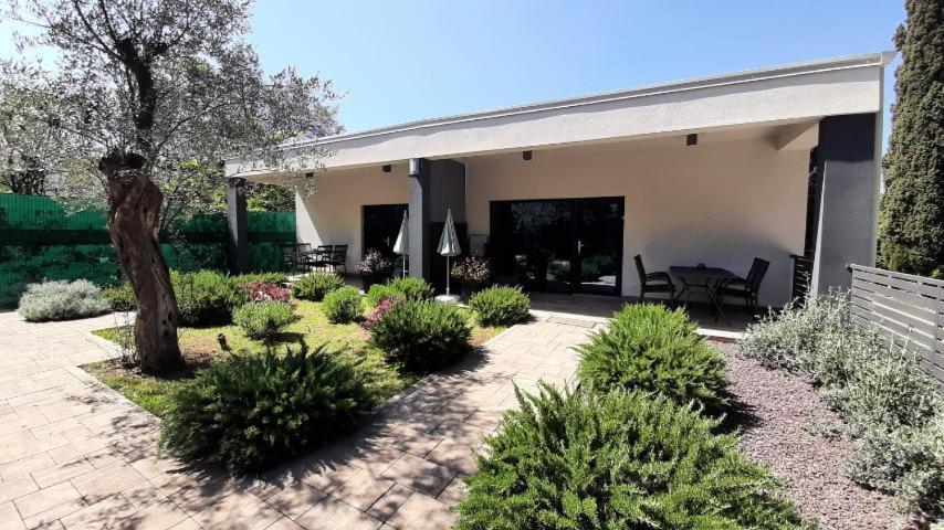 רוביני Apartmani Brajkovic מראה חיצוני תמונה