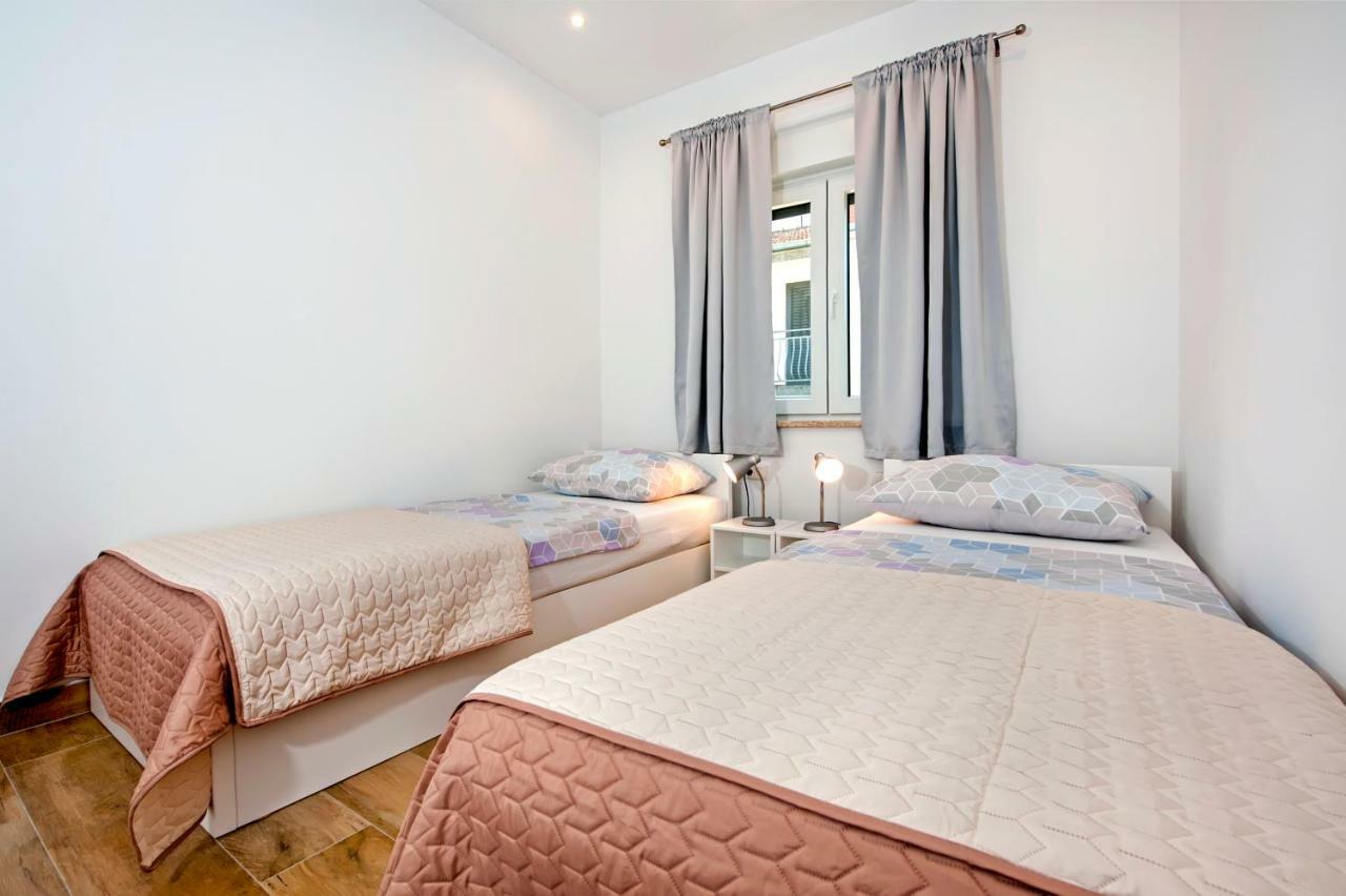 רוביני Apartmani Brajkovic מראה חיצוני תמונה